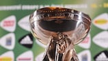 Der offizielle Pokal der UEFA-U19-Europameisterschaft