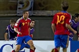 Sergio Canales logró el 1-0 al transformar un penalti sobre Muniain