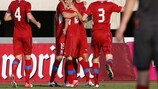 Молодежная сборная Чехии празднует гол в ворота Уэльса