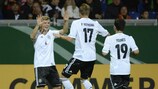 Philipp Hofmann feiert seinen Treffer gegen Montenegro