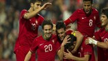 Os jogadores de Portugal festejam um dos golos marcados frente à Macedónia