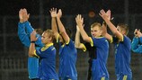 Сборная Украины празднует победу над Болгарией