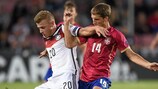 Max Meyer et l'Allemagne ont souffert contre la Serbie
