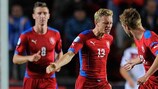 Los checos esperan que Inglaterra gane a Italia
