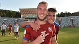 Bis de Turyna ajuda República Checa a vencer Suécia