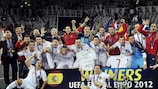 Os espanhóis comemoram o sexto título europeu