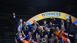 "Интер" празднует победу в Кубке УЕФА по футзалу