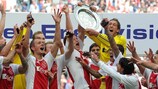 Les joueurs de l'Ajax fête le premier titre du grand club néerlandais depuis 2004