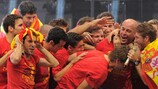 Os jogadores da Espanha festejam a vitória no UEFA EURO 2012