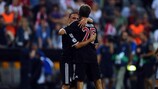 Franck Ribéry and Thomas Müller celebrate Bayern's first-leg victory
