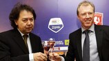 Twente president Joop Munsterman and coach Steve McClaren toast the latter's return to Enschede