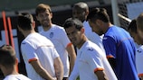 Ricardo Costa (centre) a participé à l'entraînement de Valence avec le match retour contre Séville
