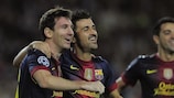 Lionel Messi (links) drehte die Partie zugunsten von Barcelona