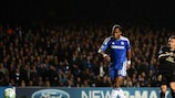 Didier Drogba erzielte Chelseas Führungstreffer, Adriano konnte nicht mehr eingreifen