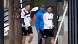 Denis Cheryshev und Jaume Costa beim Valencia-Training am Montag