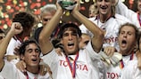 Valencia celebrate winning the 2004 UEFA Super Cup