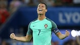 Cristiano Ronaldo esulta dopo la vittoria in semifinale contro il Galles a Lione 