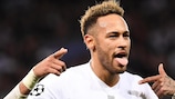 Neymar festeja o seu golo 31 na Champions League