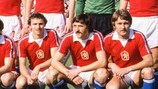 Антонин Паненка (в центре) вывел сборную Чехословакии вперед