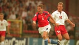 Павел Недвед в матче с датчанами на ЕВРО-2000