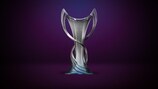 El trofeo de la  UEFA Women's Champions League