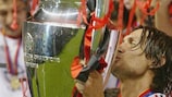 Milan-Legende Paolo Maldini holte den Titel fünf Mal