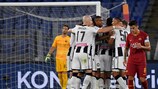 L'Udinese esulta dopo il primo gol: all'Olimpico la squadra di Gotti ha vinto 2-0