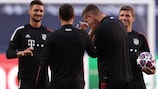 Bayern players relax in training on the eve of the game