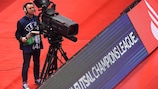 Operador de câmara durante a fase final da UEFA Futsal Champions League de 2018/19