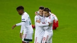 Виталий Лисакович принимает поздравления после гола в Австрии