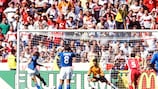 Филиппо Индзаги забивает с пенальти в ворота турок на ЕВРО-2020
