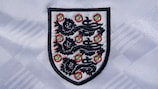 Britský odznak zobrazujúci troch levov