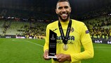 Etienne Capoue with the Hankook Man of the Match Trophy