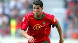 Cristiano Ronaldo, en acción contra Grecia en la EURO 2004