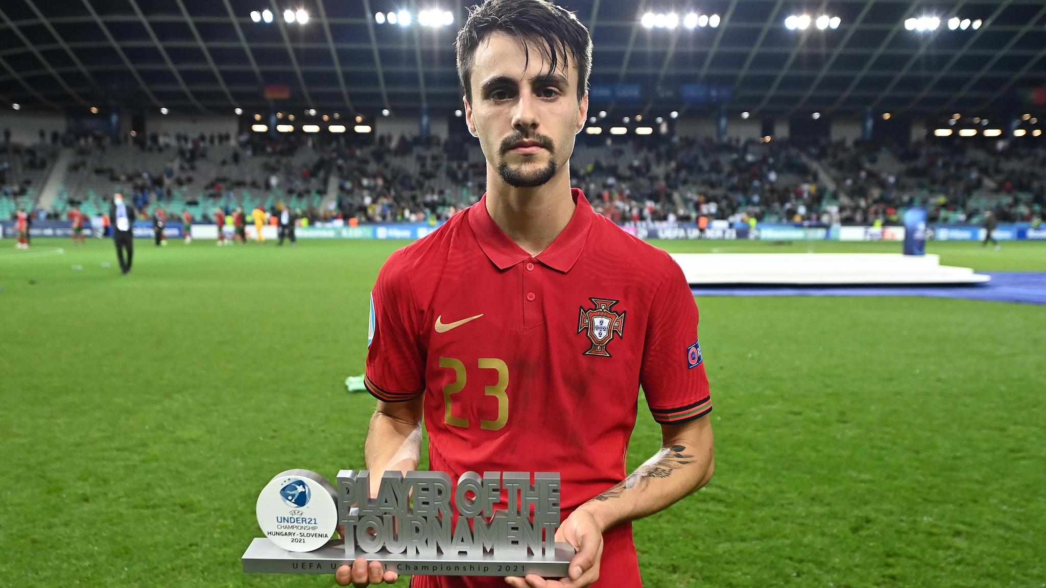 Fábio Vieira élu Joueur du tournoi à l&#39;EURO U21 | Moins de 21 ans | UEFA.com