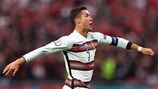 Cristiano Ronaldo esulta dopo l'11esimo gol a EURO 