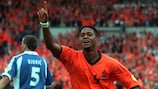 Patrick Kluivert celebrates a goal in the Pays-Bas' 6-1 win against Yougoslavie