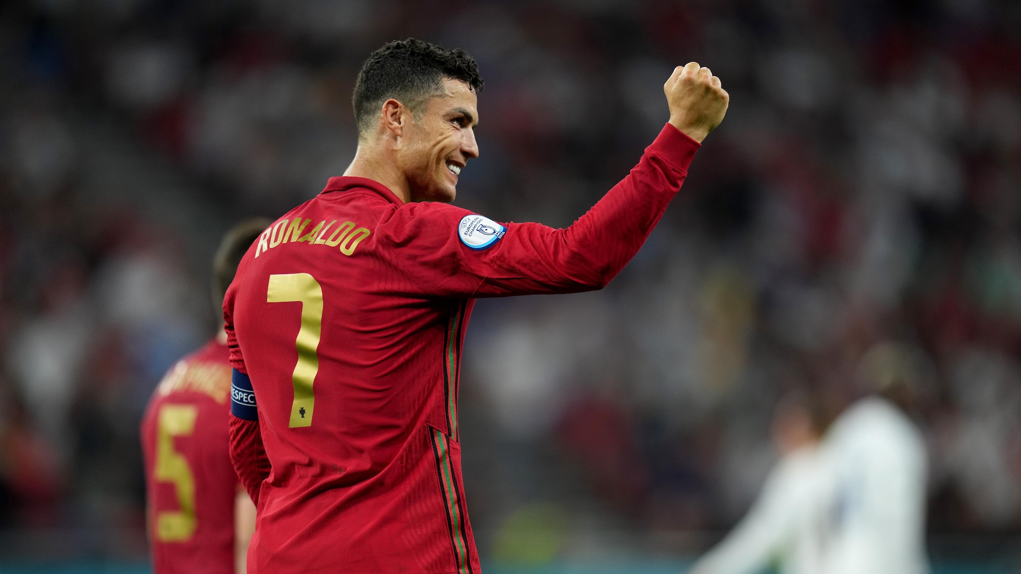 Cristiano Ronaldo Wins Euro Alipay Top Scorer Award Uefa Euro Uefa Com