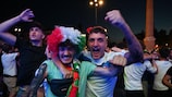 Watch Italy fans celebrate Insigne goal