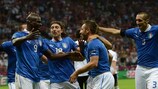 Дубль Марио Балотелли вывел Италию в финал ЕВРО-2012