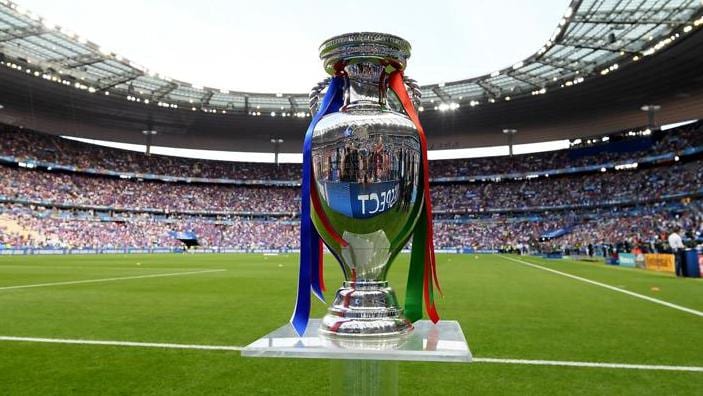 EM Pokal Replika in 1:1 Größe Europameister 2020 Fussball Deutschland 2021 Euro 