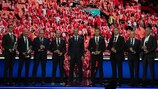Didier Drogba riceve il Premio del Presidente UEFA