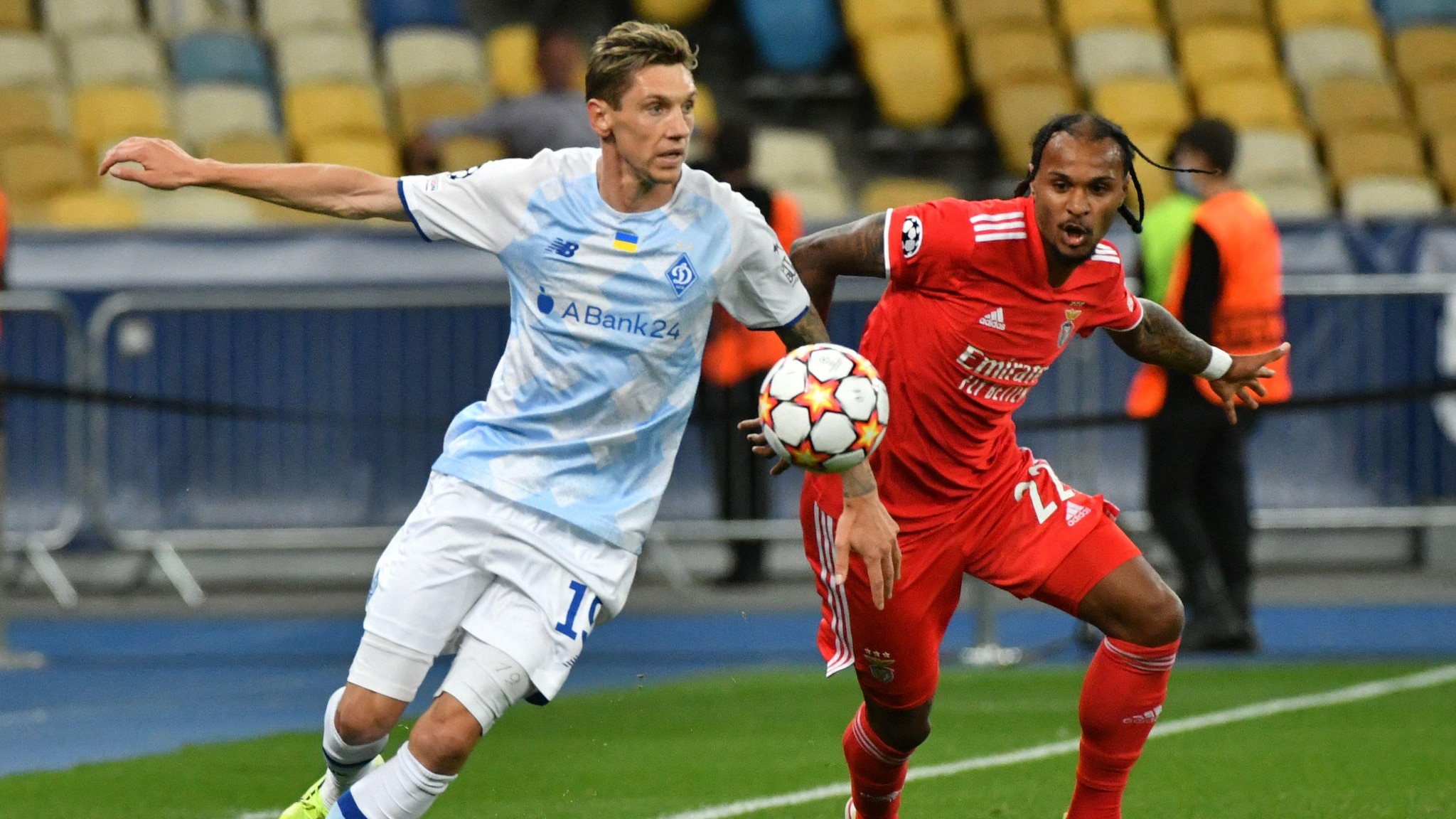 Highlights: Dynamo Kyiv 0-0 Benfica - UEFA Champions League | UEFA.com