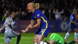  Pernille Harder festeja o golo do empate do Chelsea
