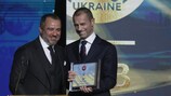 UEFA-Präsident Aleksander Čeferin (rechts) mit UAF-Präsident Andri Pawelko.