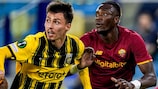 Roma's Tammy Abraham vies with Alois Oroz of Vitesse during the first leg
