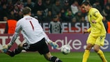 Bayern's Manuel Neuer saves from Villarreal's Marco Rúben in 2011