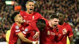 Il Liverpool festeggia il gol del raddoppio di Sadio Mané