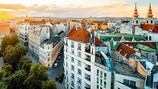 Vue panoramique de Vienne, avec les tours de l’église Mariahilfer.