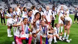O Lyon festeja a conquista do troféu em 2022
